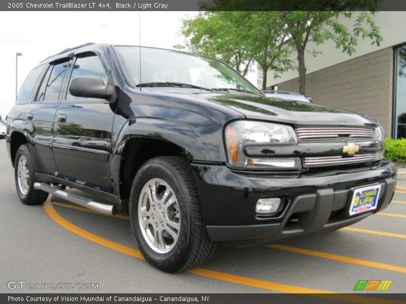 Black / Light Gray 2005 Chevrolet TrailBlazer LT 4x4