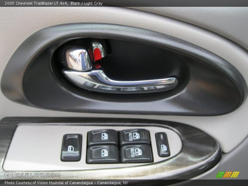 Black / Light Gray 2005 Chevrolet TrailBlazer LT 4x4