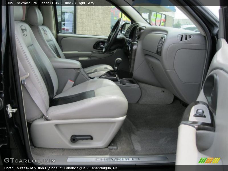 Black / Light Gray 2005 Chevrolet TrailBlazer LT 4x4