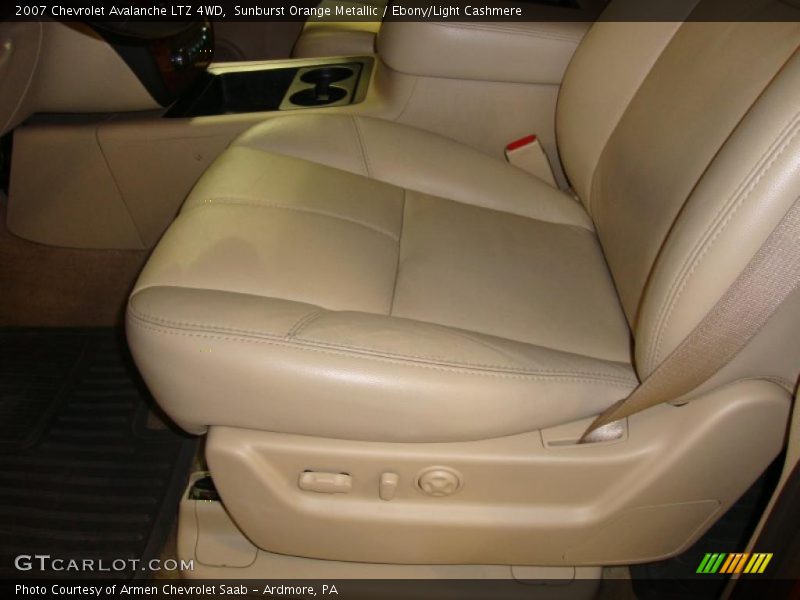 Sunburst Orange Metallic / Ebony/Light Cashmere 2007 Chevrolet Avalanche LTZ 4WD