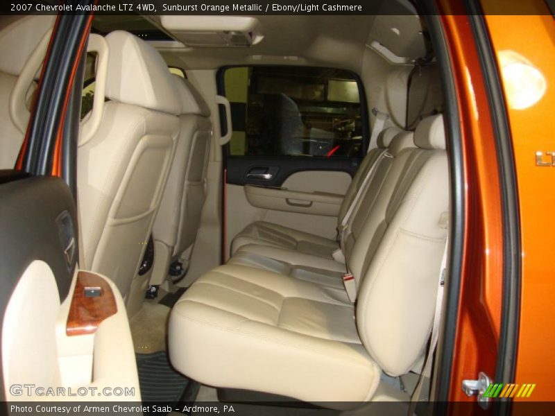 Sunburst Orange Metallic / Ebony/Light Cashmere 2007 Chevrolet Avalanche LTZ 4WD