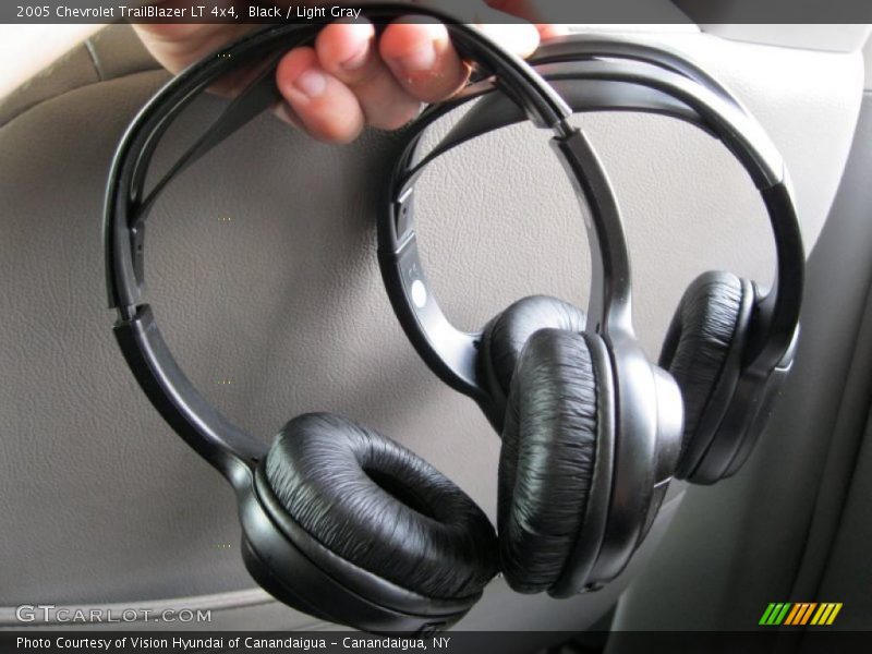 Black / Light Gray 2005 Chevrolet TrailBlazer LT 4x4