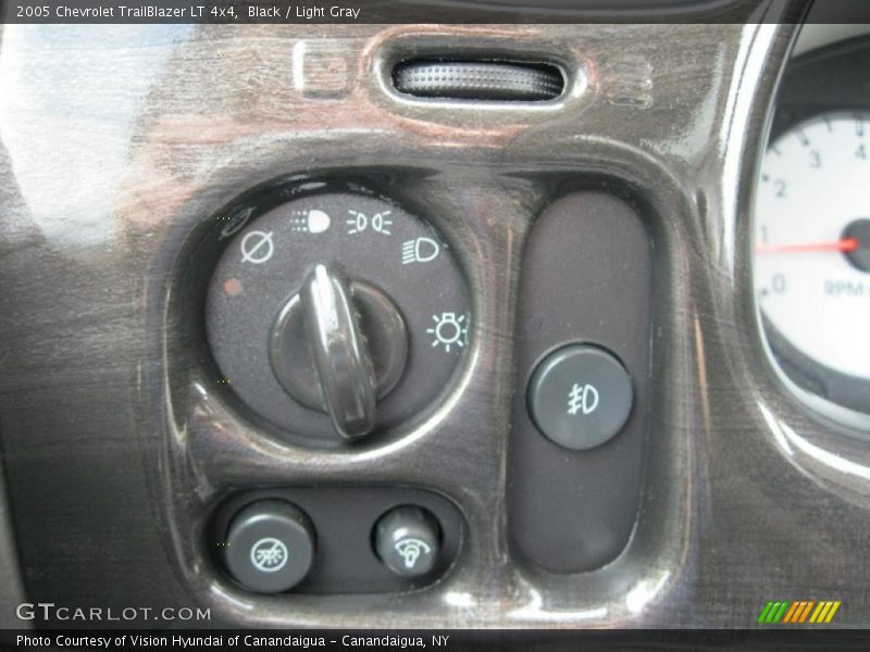 Black / Light Gray 2005 Chevrolet TrailBlazer LT 4x4