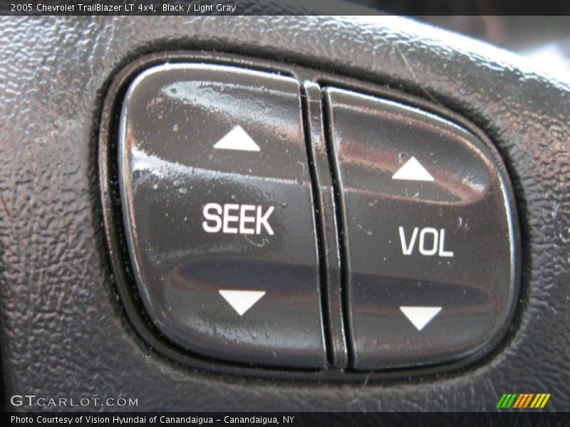 Black / Light Gray 2005 Chevrolet TrailBlazer LT 4x4