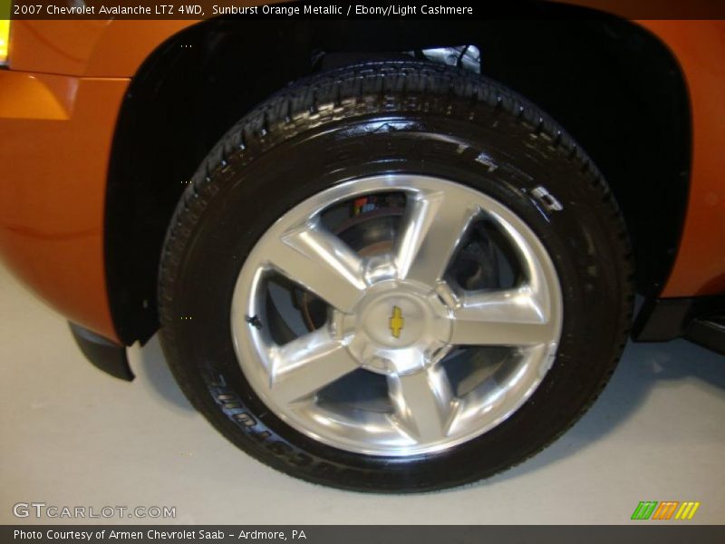 Sunburst Orange Metallic / Ebony/Light Cashmere 2007 Chevrolet Avalanche LTZ 4WD