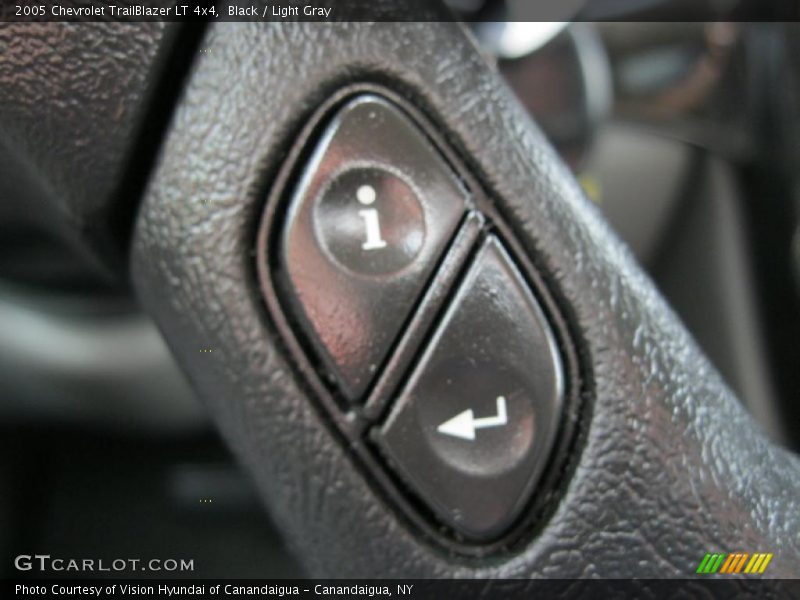 Black / Light Gray 2005 Chevrolet TrailBlazer LT 4x4