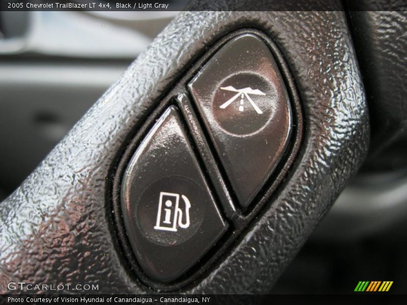 Black / Light Gray 2005 Chevrolet TrailBlazer LT 4x4