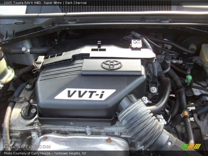 Super White / Dark Charcoal 2005 Toyota RAV4 4WD