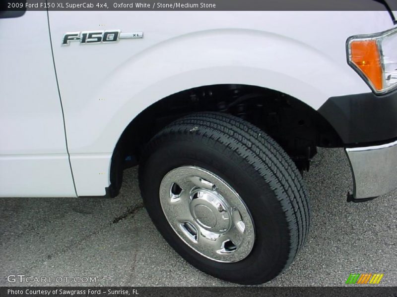 Oxford White / Stone/Medium Stone 2009 Ford F150 XL SuperCab 4x4