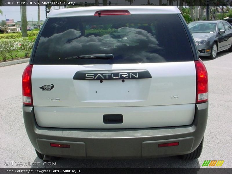 Silver Nickel / Gray 2004 Saturn VUE V6
