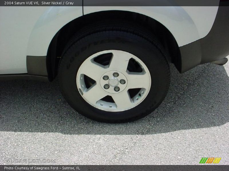 Silver Nickel / Gray 2004 Saturn VUE V6