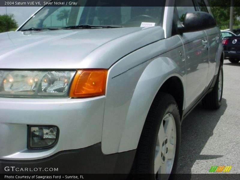 Silver Nickel / Gray 2004 Saturn VUE V6