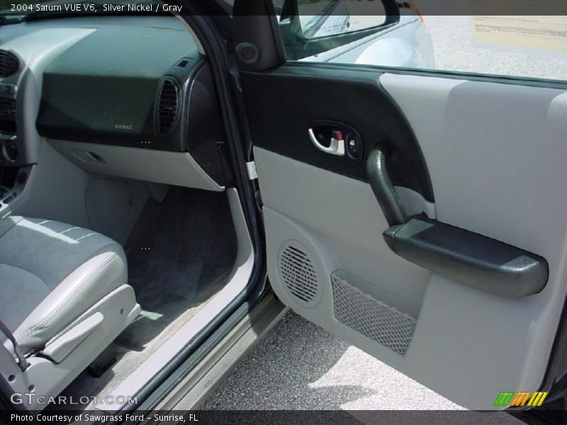 Silver Nickel / Gray 2004 Saturn VUE V6