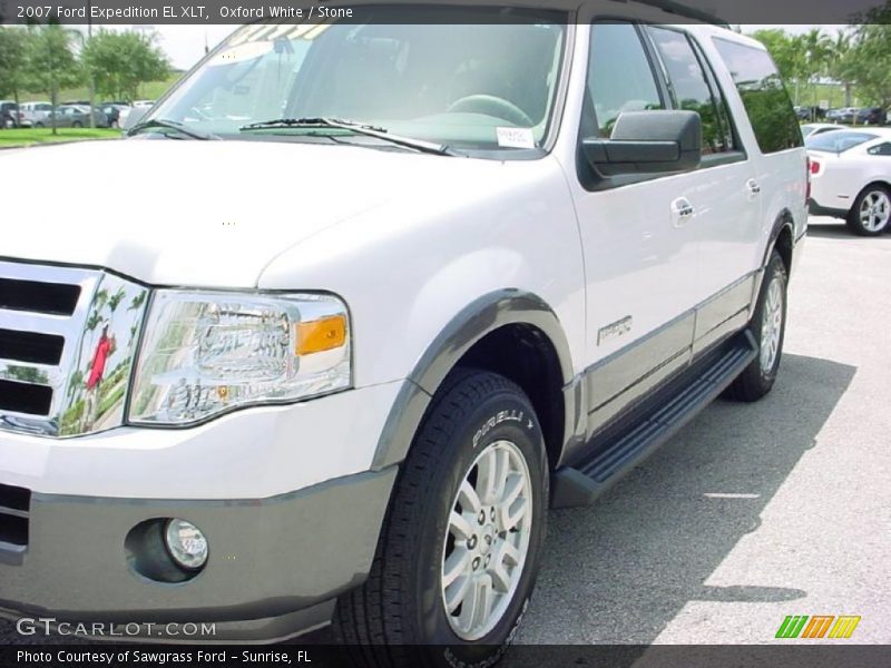 Oxford White / Stone 2007 Ford Expedition EL XLT