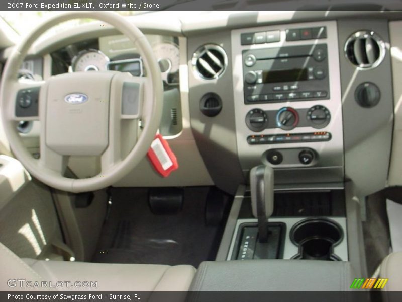 Oxford White / Stone 2007 Ford Expedition EL XLT