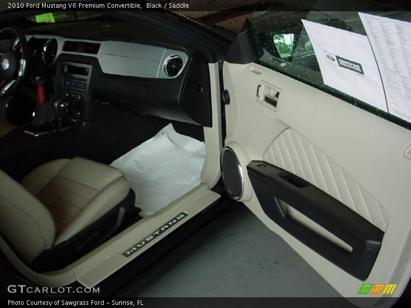 Black / Saddle 2010 Ford Mustang V6 Premium Convertible