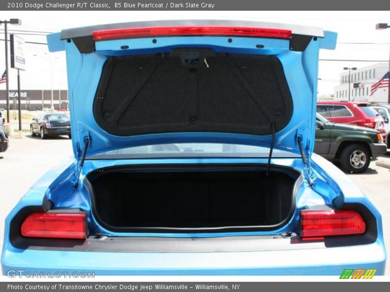 B5 Blue Pearlcoat / Dark Slate Gray 2010 Dodge Challenger R/T Classic