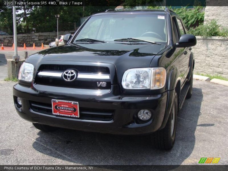 Black / Taupe 2005 Toyota Sequoia SR5 4WD