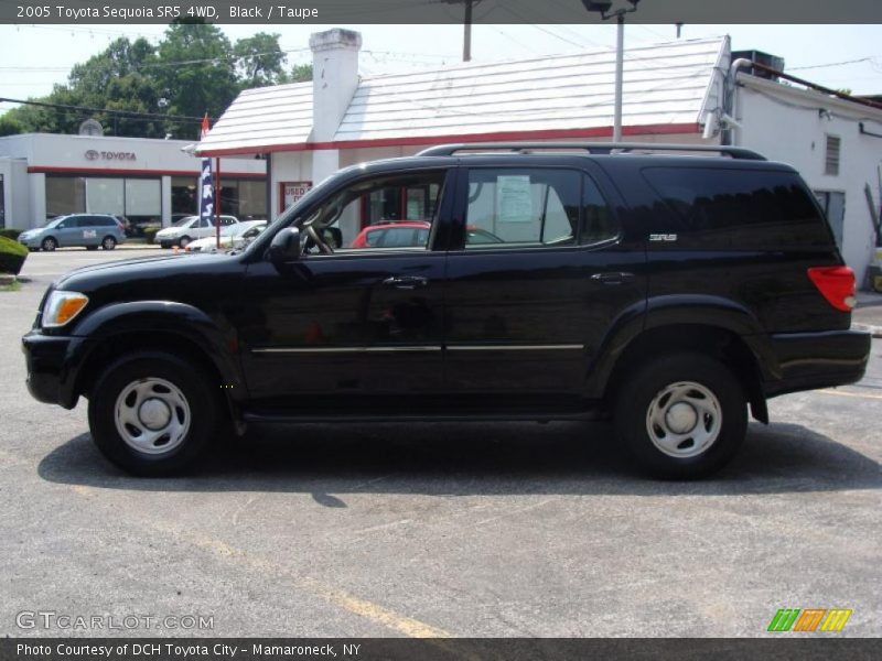 Black / Taupe 2005 Toyota Sequoia SR5 4WD