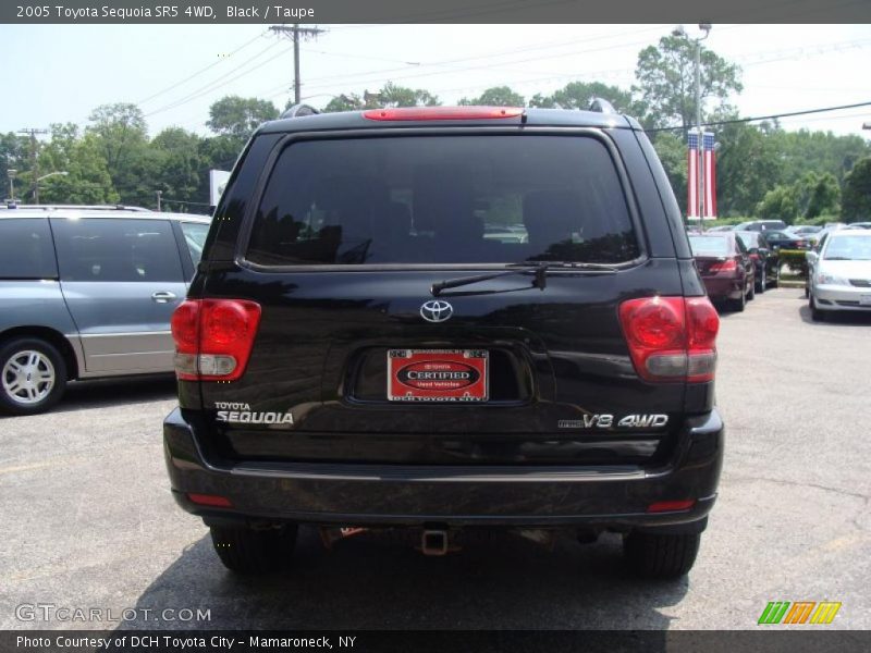 Black / Taupe 2005 Toyota Sequoia SR5 4WD
