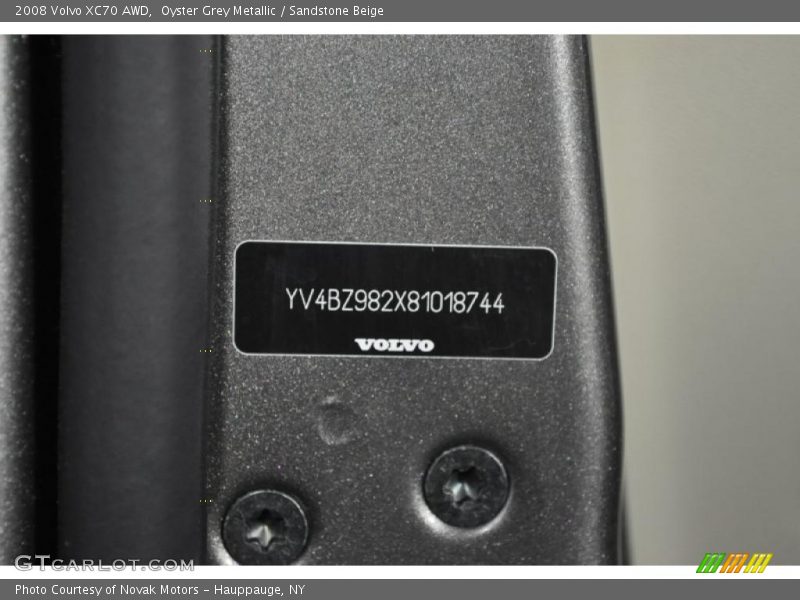 Oyster Grey Metallic / Sandstone Beige 2008 Volvo XC70 AWD