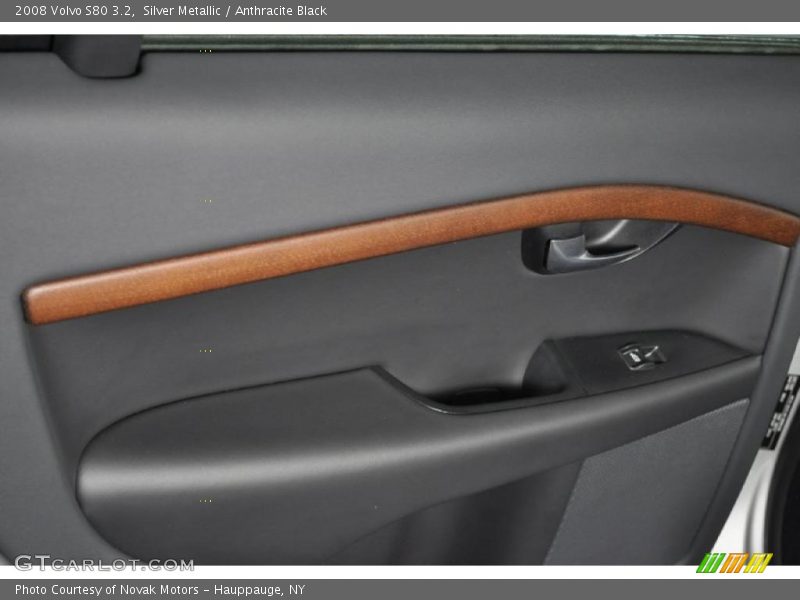 Silver Metallic / Anthracite Black 2008 Volvo S80 3.2