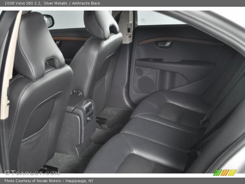 Silver Metallic / Anthracite Black 2008 Volvo S80 3.2