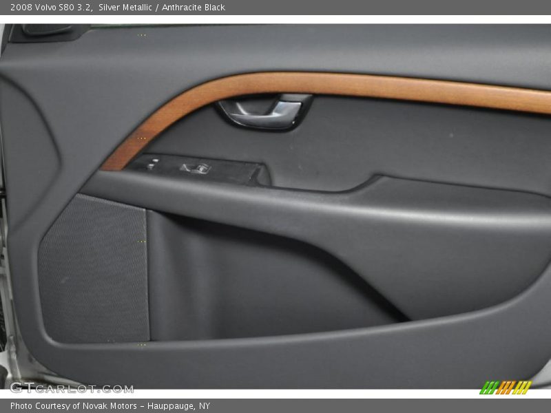 Silver Metallic / Anthracite Black 2008 Volvo S80 3.2