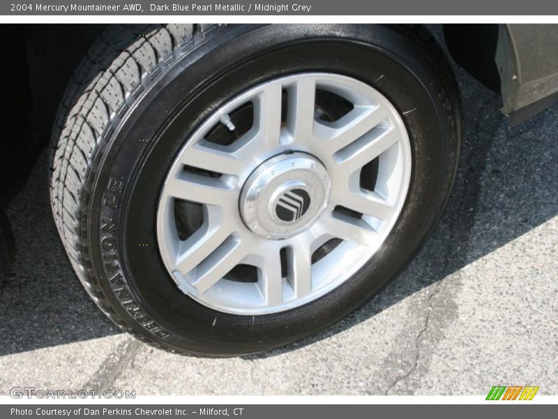 Dark Blue Pearl Metallic / Midnight Grey 2004 Mercury Mountaineer AWD