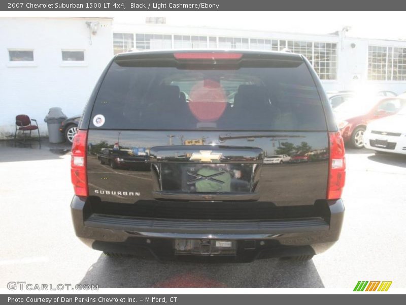 Black / Light Cashmere/Ebony 2007 Chevrolet Suburban 1500 LT 4x4