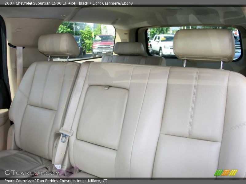 Black / Light Cashmere/Ebony 2007 Chevrolet Suburban 1500 LT 4x4
