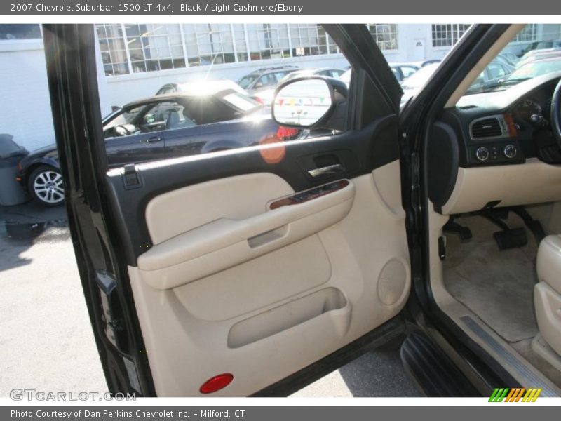 Black / Light Cashmere/Ebony 2007 Chevrolet Suburban 1500 LT 4x4