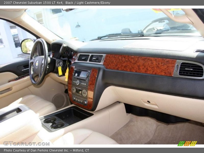 Black / Light Cashmere/Ebony 2007 Chevrolet Suburban 1500 LT 4x4