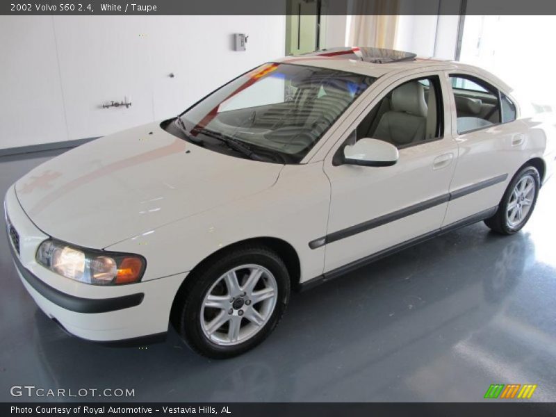 White / Taupe 2002 Volvo S60 2.4