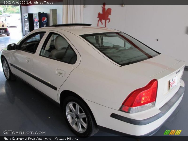 White / Taupe 2002 Volvo S60 2.4