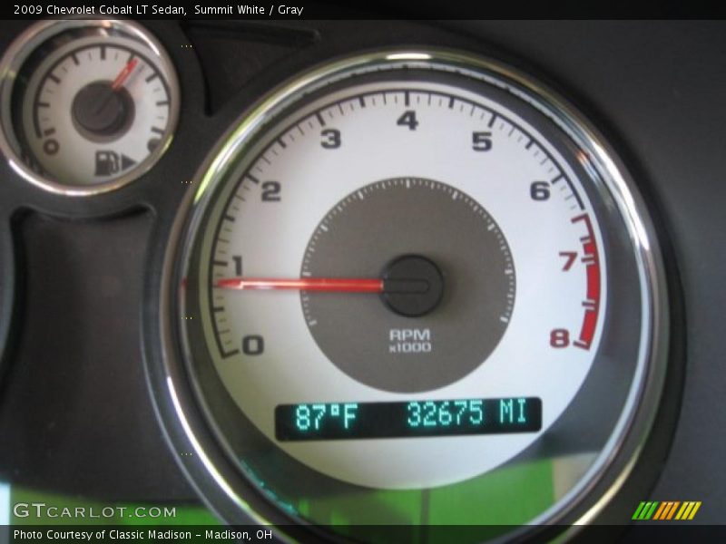 Summit White / Gray 2009 Chevrolet Cobalt LT Sedan