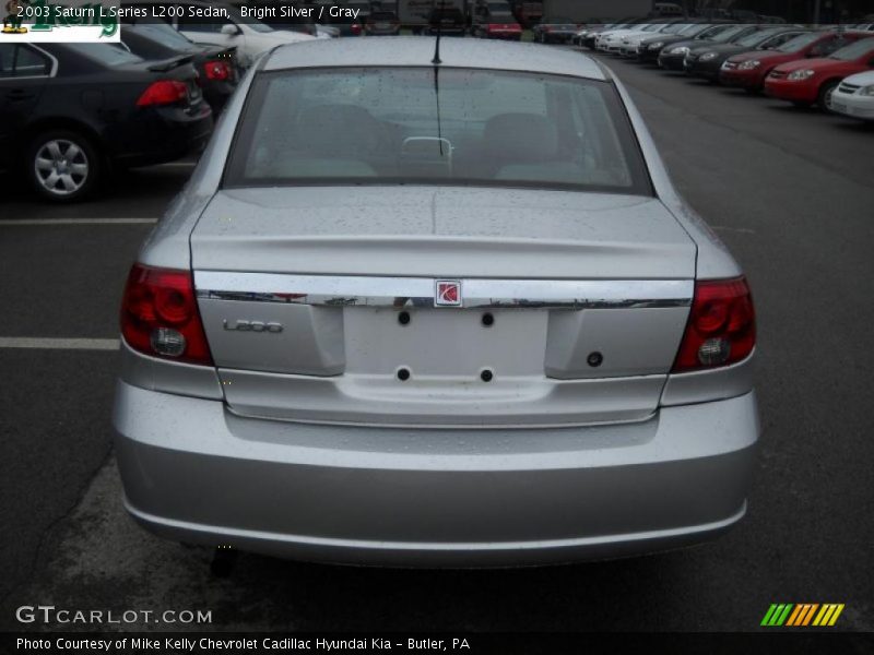 Bright Silver / Gray 2003 Saturn L Series L200 Sedan