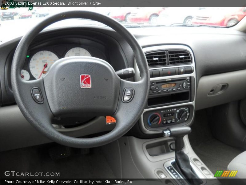 Bright Silver / Gray 2003 Saturn L Series L200 Sedan