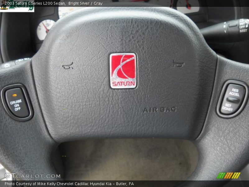 Bright Silver / Gray 2003 Saturn L Series L200 Sedan