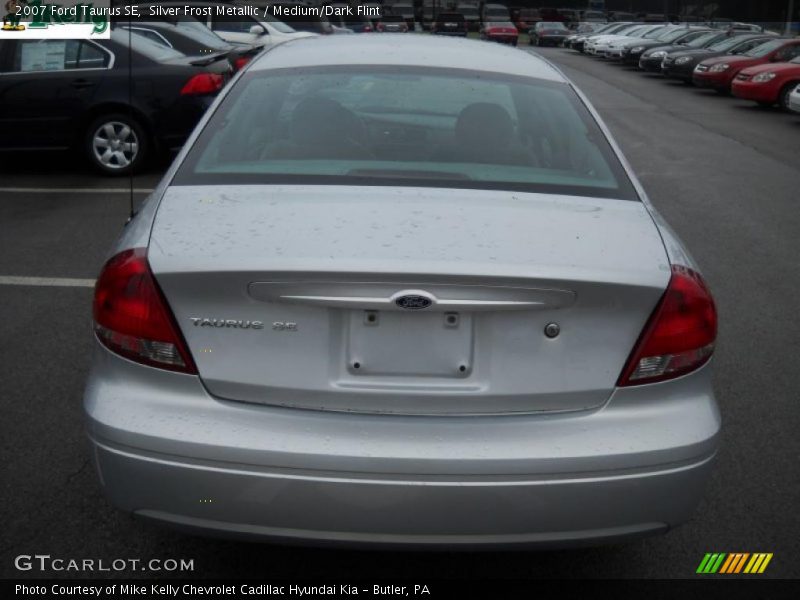 Silver Frost Metallic / Medium/Dark Flint 2007 Ford Taurus SE