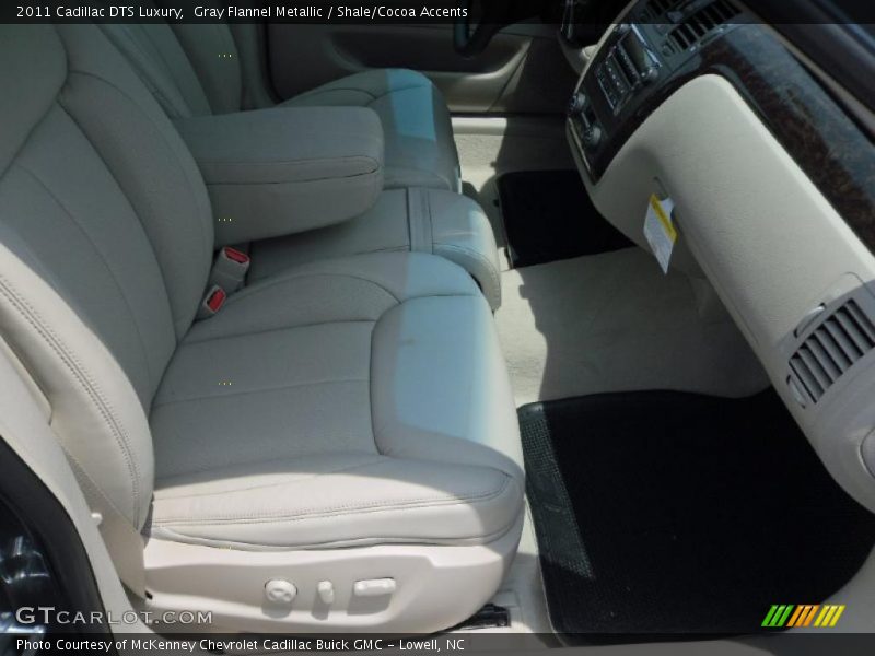 Gray Flannel Metallic / Shale/Cocoa Accents 2011 Cadillac DTS Luxury