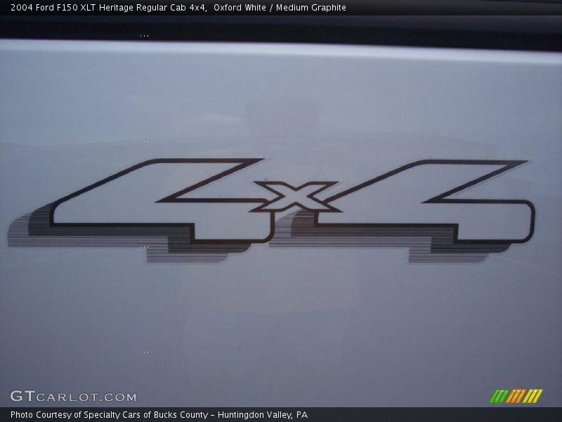 Oxford White / Medium Graphite 2004 Ford F150 XLT Heritage Regular Cab 4x4