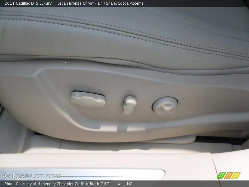 Tuscan Bronze ChromFlair / Shale/Cocoa Accents 2011 Cadillac DTS Luxury