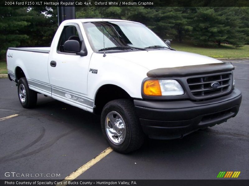 Oxford White / Medium Graphite 2004 Ford F150 XLT Heritage Regular Cab 4x4