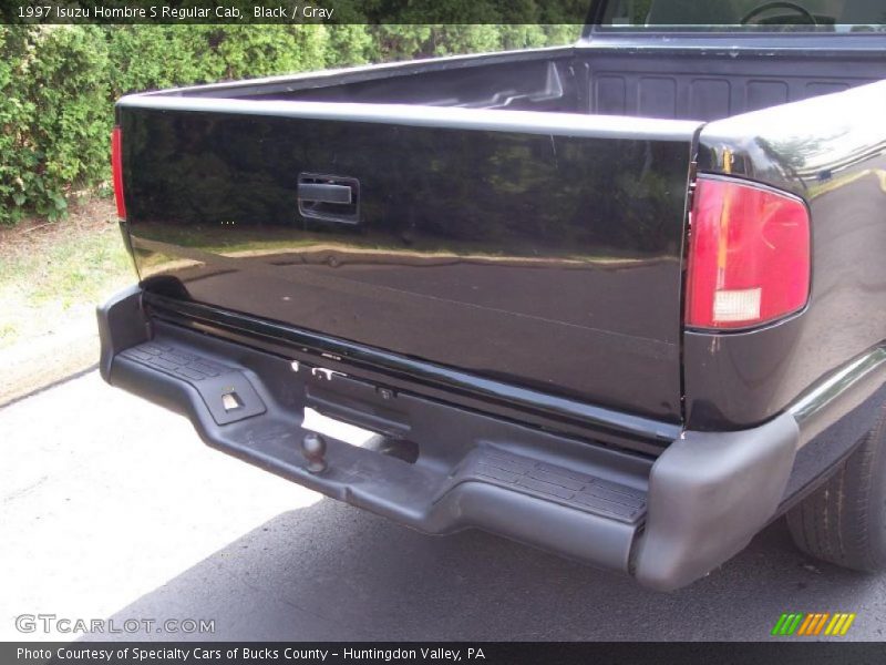 Black / Gray 1997 Isuzu Hombre S Regular Cab