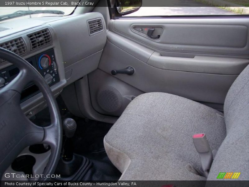 Black / Gray 1997 Isuzu Hombre S Regular Cab