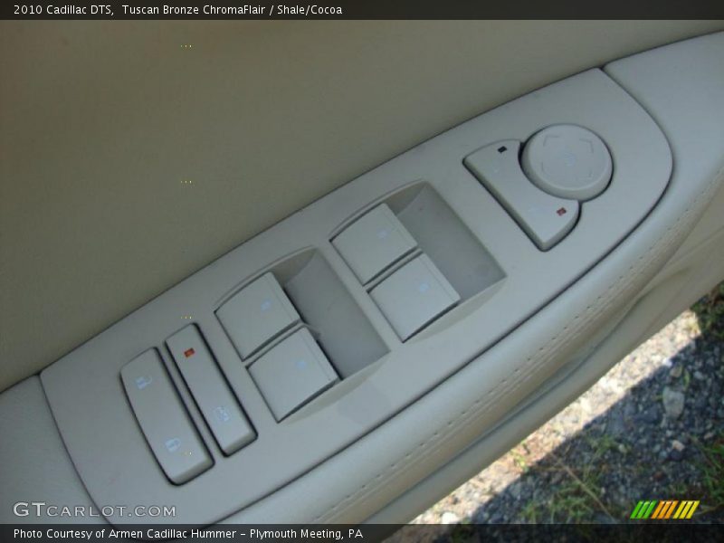 Tuscan Bronze ChromaFlair / Shale/Cocoa 2010 Cadillac DTS