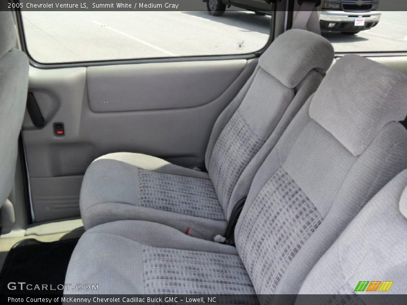 Summit White / Medium Gray 2005 Chevrolet Venture LS