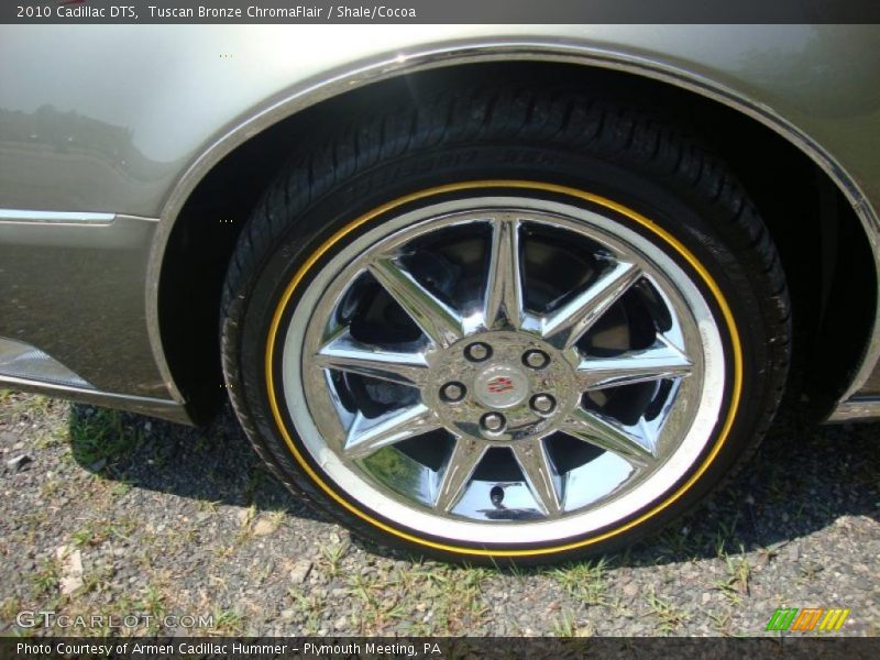 Tuscan Bronze ChromaFlair / Shale/Cocoa 2010 Cadillac DTS