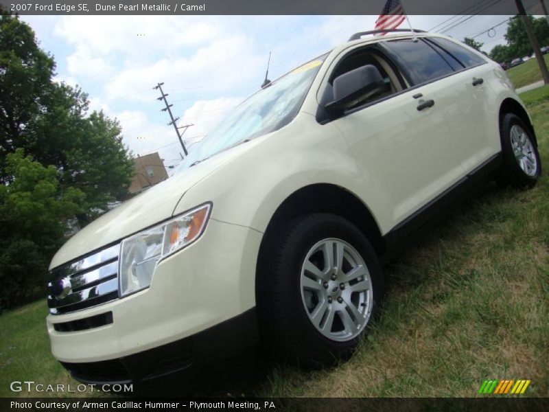 Dune Pearl Metallic / Camel 2007 Ford Edge SE